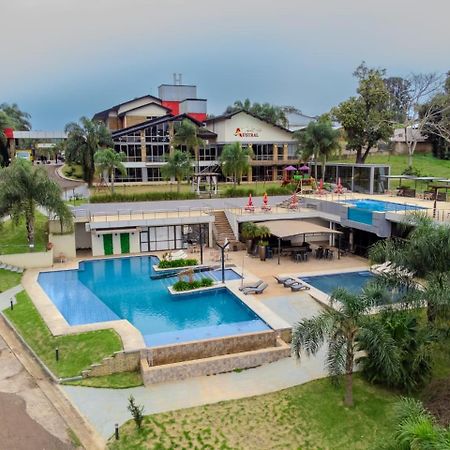 Dos de Mayo Austral Hotel מראה חיצוני תמונה