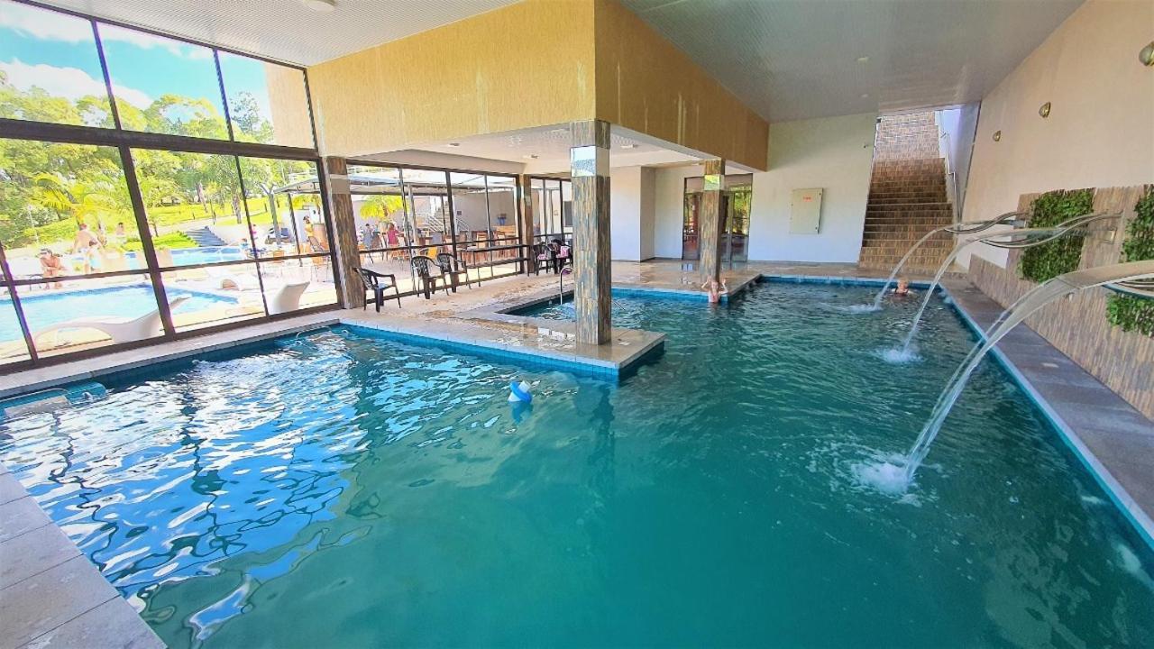 Dos de Mayo Austral Hotel מראה חיצוני תמונה