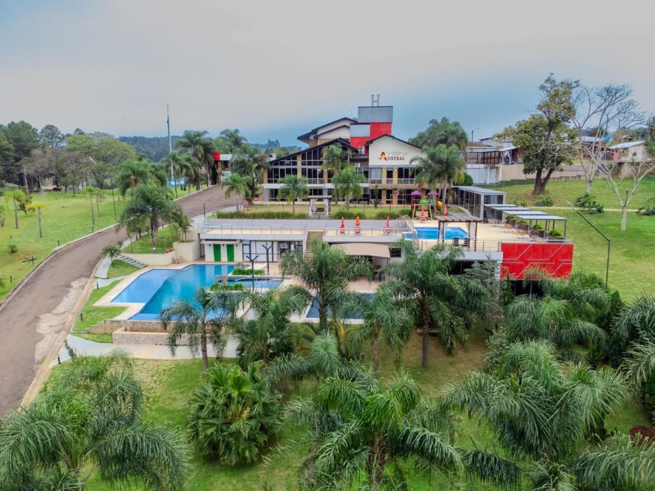 Dos de Mayo Austral Hotel מראה חיצוני תמונה