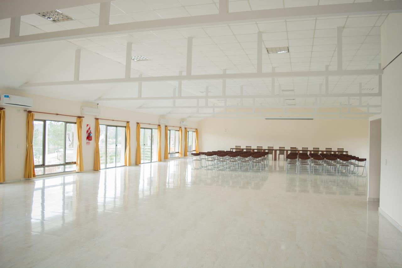 Dos de Mayo Austral Hotel מראה חיצוני תמונה